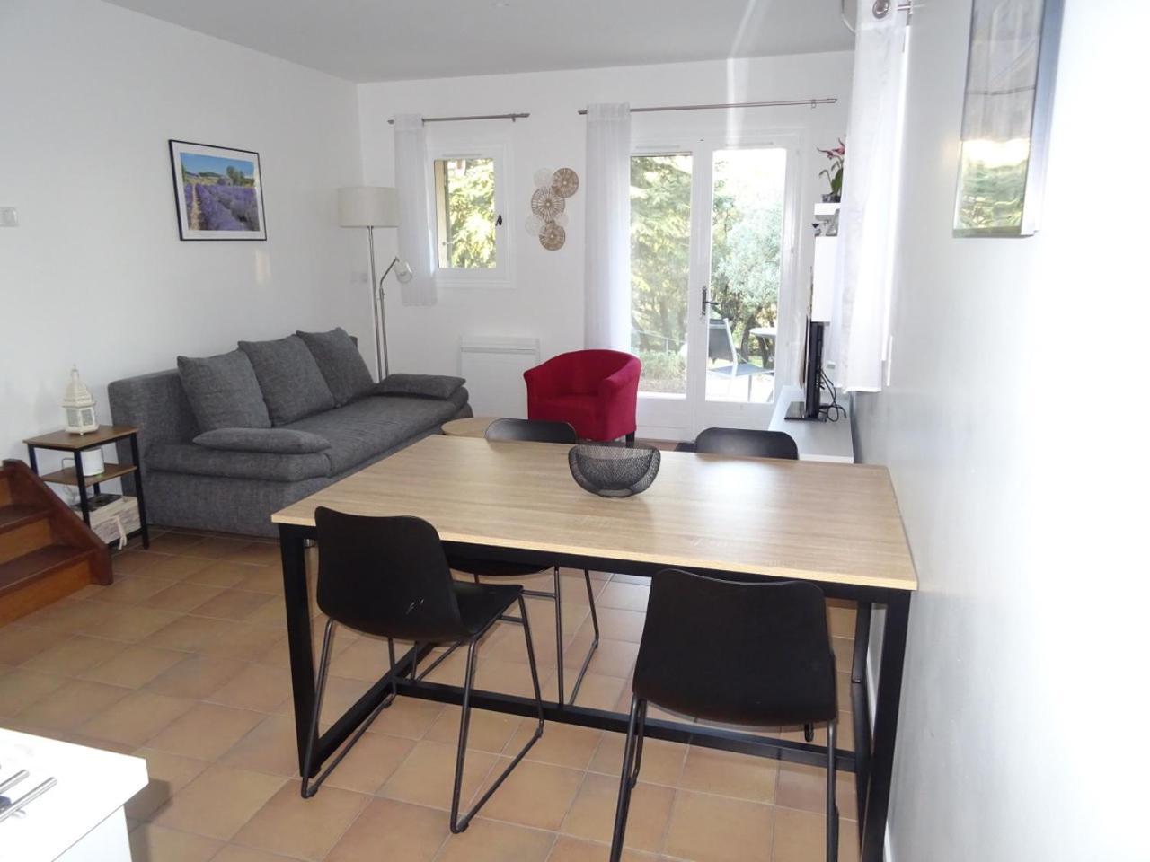 Les Cistes Villa Lioux ภายนอก รูปภาพ